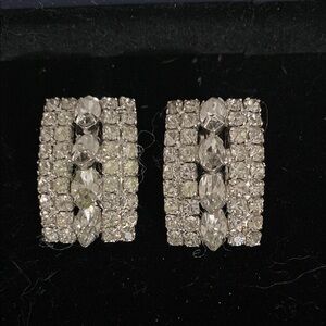 Elegant Silver Rhinestone Earrings